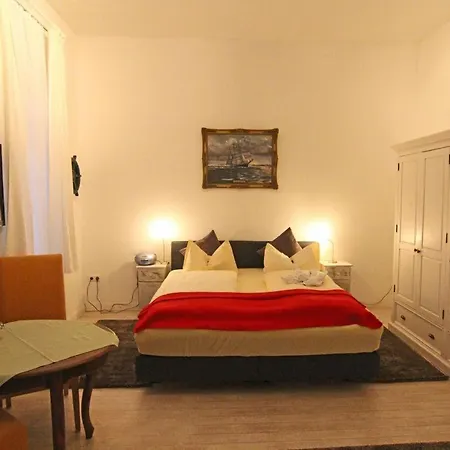 Pensjonat Kapitaenshaus-lassen-zimmer-santa-maria Westerland